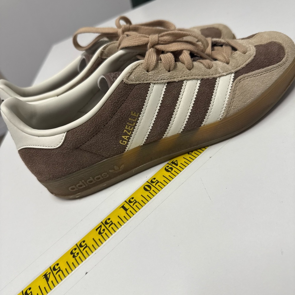 Adidas Cream and Brown Sneakers - Picture 2 of 4